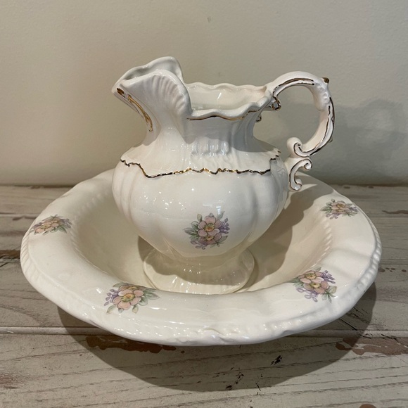 Vintage 1975 Arnels Matching Pitcher And Bowl Basin - Picture 1 of 9